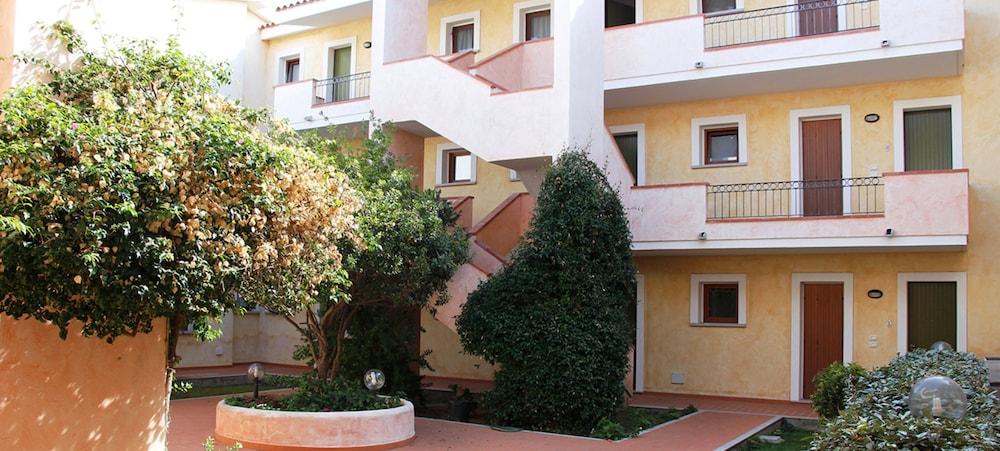 Residence Olimpo Santa Teresa Gallura Bagian luar foto