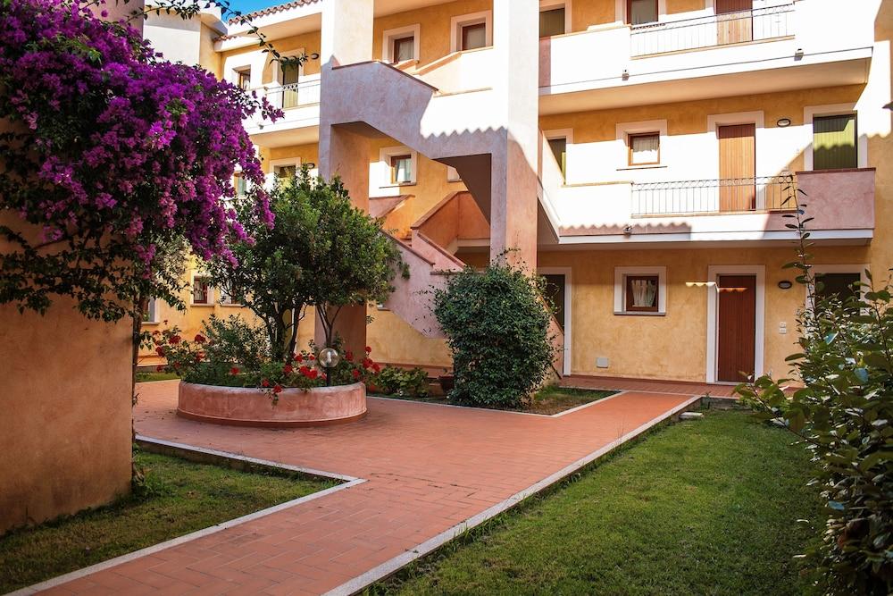 Residence Olimpo Santa Teresa Gallura Bagian luar foto