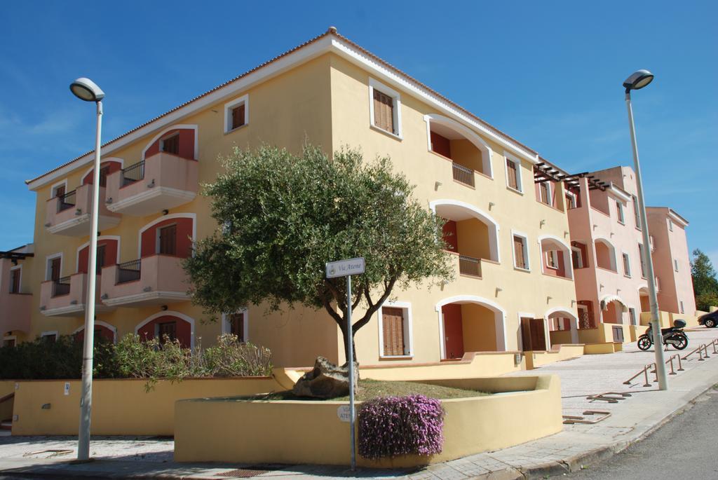 Residence Olimpo Santa Teresa Gallura Ruang foto