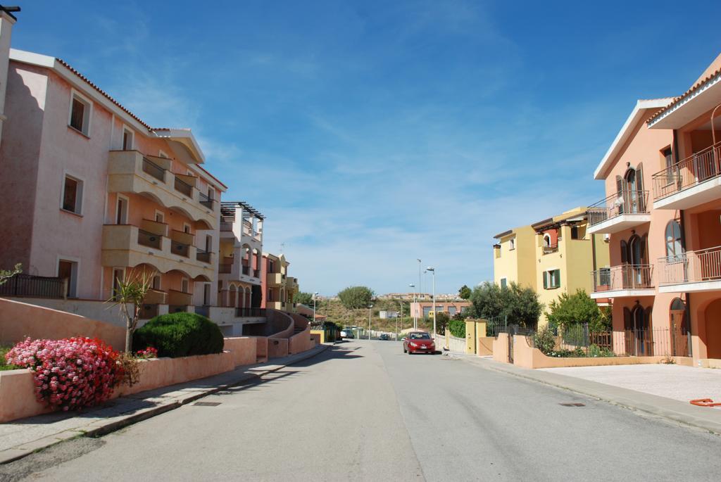 Residence Olimpo Santa Teresa Gallura Ruang foto